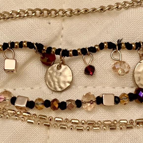 Banana Republic Necklace - Picture 2 of 3